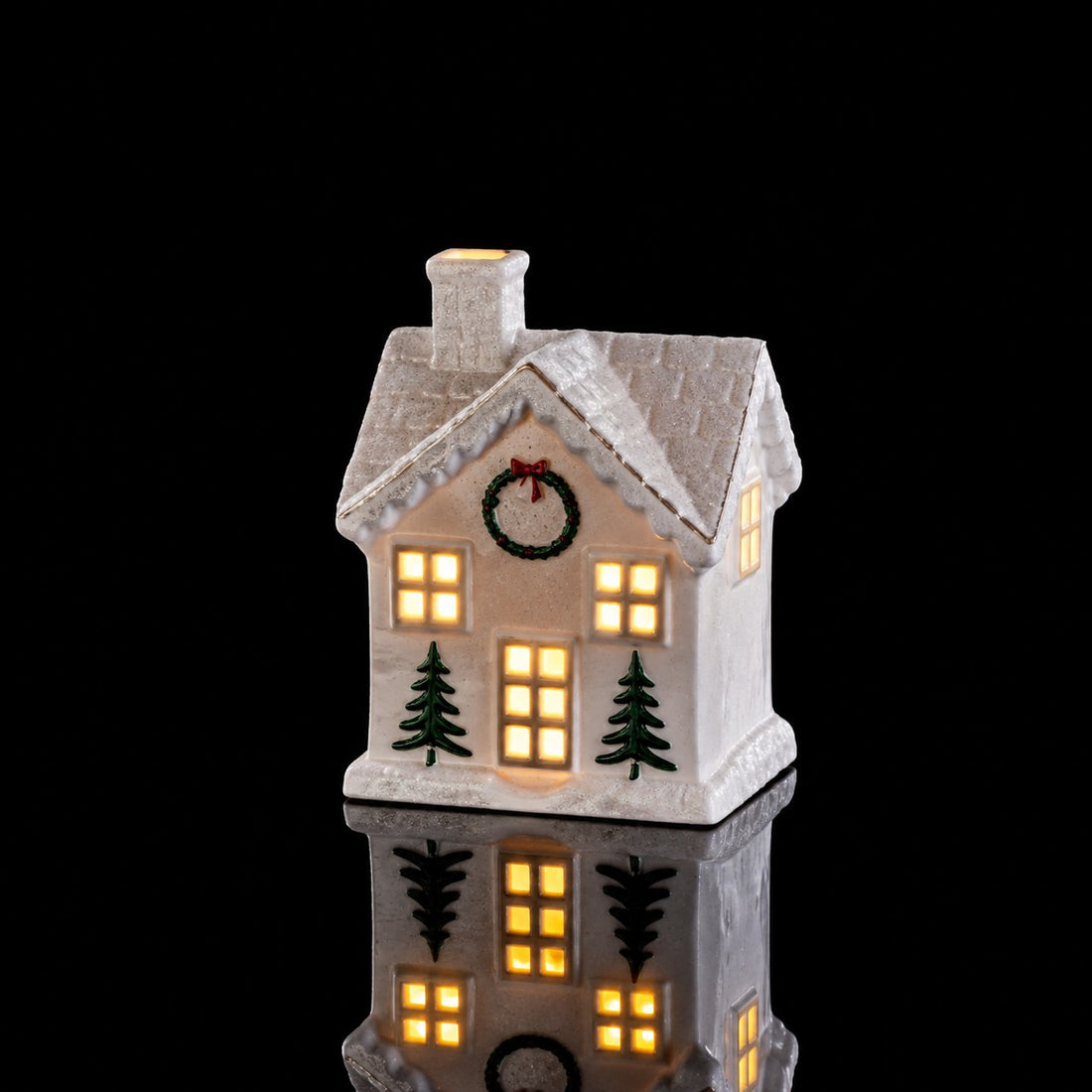 Ad Trend Casetta Natalizia in Porcellana con Luce LED 7x7xH10 cm – Decorazione Luminosa di Natale
