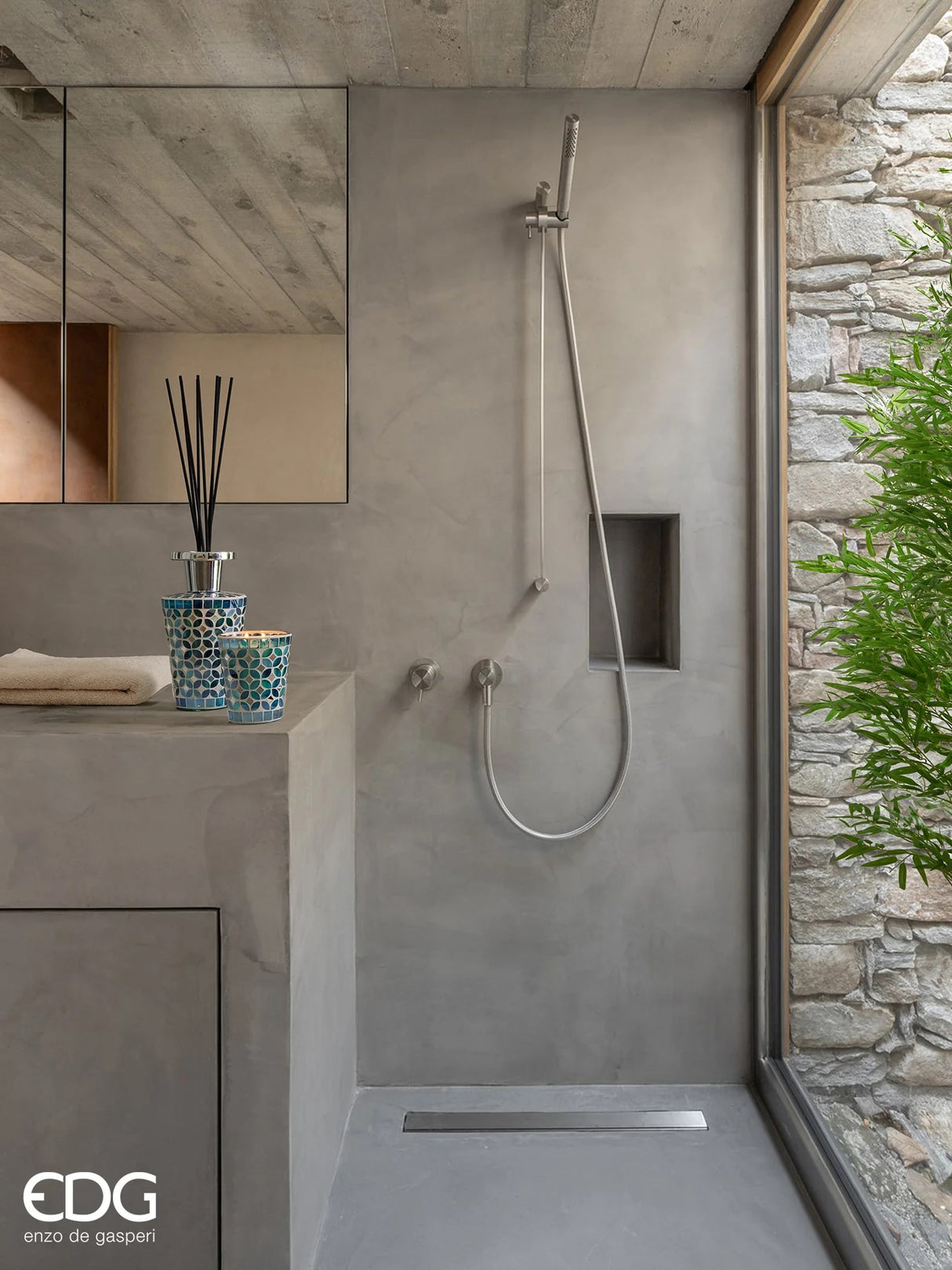 edg enzo de gasperi edg enzo de gasperi profumatore bottiglia agadir 300 ml h 175 cm d 9 cm green utopia ean 8059824465337