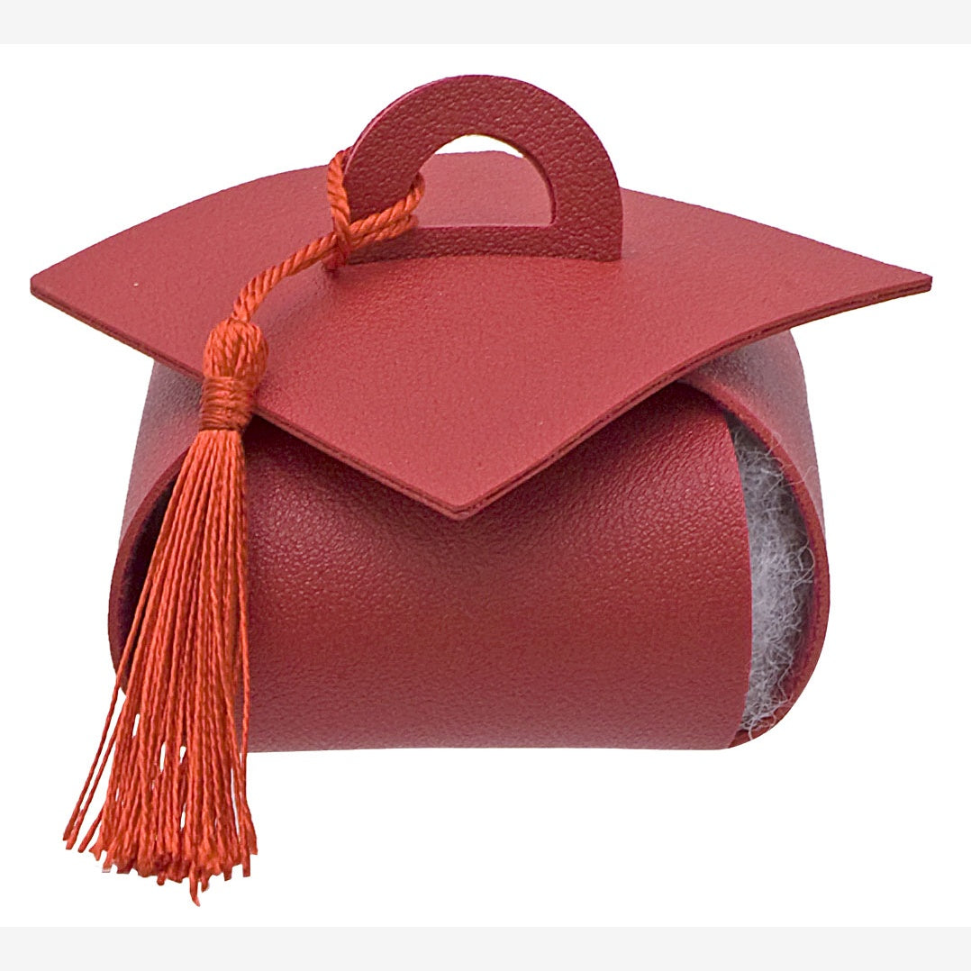 linea due elle linea due tocco laurea similpelle rosso 9x9x6 cm cappello laurea decorativo per bomboniere e confetti cf 12 pz ean 8033551046601