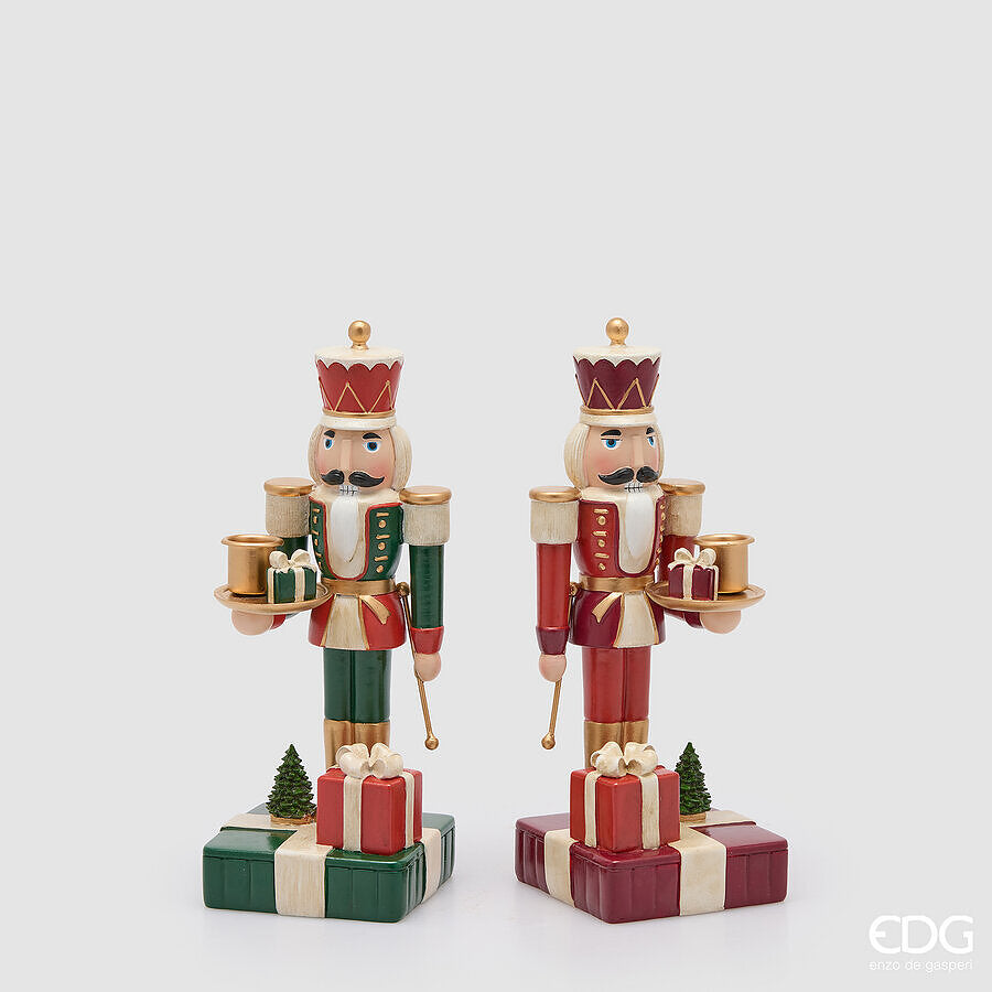 EDG Enzo De Gasperi Portacandela Soldatino Natalizio Green Red 10x10xH28 cm – 1 Pezzo Assortito