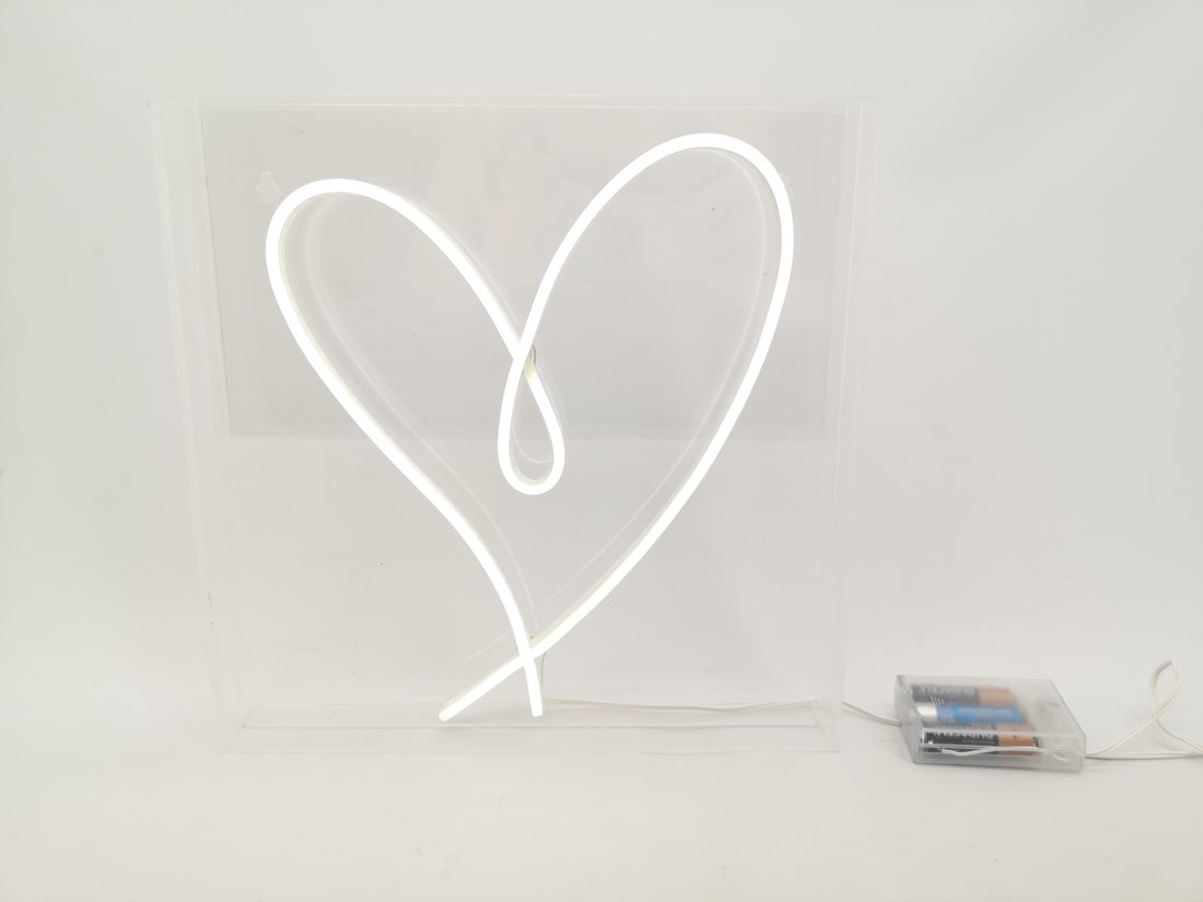 Vimin Box Corazón Led Estilizado en Caja Acrílica