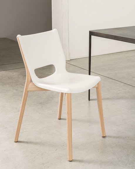 Alessi Poêle sedia monoscocca PS19 W bianca, design Philippe Starck – foto 2