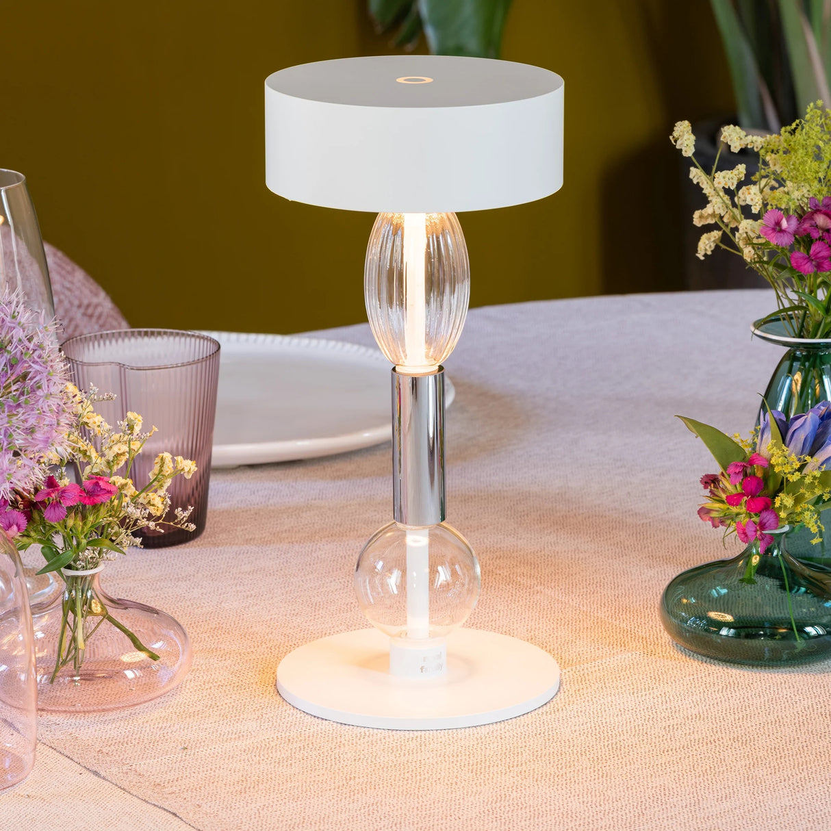 zafferano zafferano royal family wi fi lampada da tavolo portatile ledtouch dimmer bianco ean 8054040724381