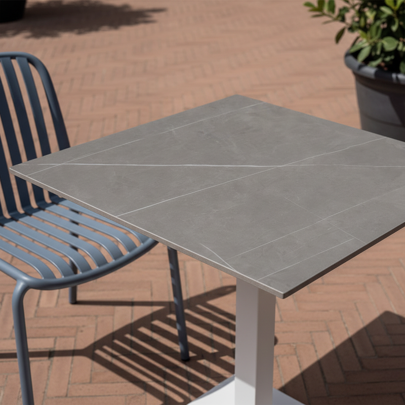 Piano Gres Grigio 70×70 – Dettaglio Superficie