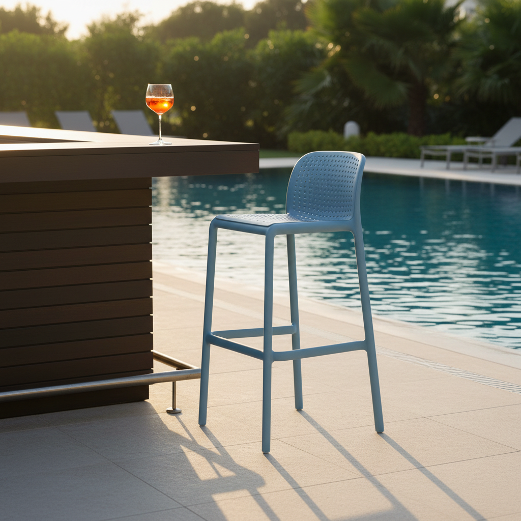 Poolside bar